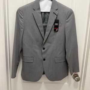 jf j.ferrar Men's Light Gray Two-Button Suit.  40S 32x29